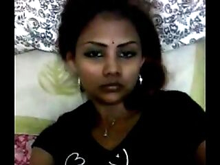 Tamil girl finger-banging pussy